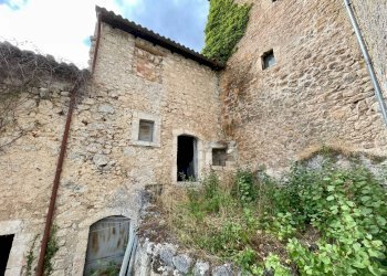 Foto 1 - Casa indipendente Loc. Roccacalascio
 
snc, Calascio - foto 1