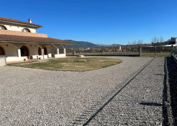 Foto 3 - Commercial Premises Via Edoardo de Filippo
snv, L'Aquila - photo 3