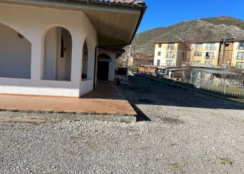 Foto 4 - Commercial Premises Via Edoardo de Filippo
snv, L'Aquila - photo 4