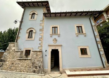 Foto 1 - Villa Via Valle d'Aosta
 
4, L'Aquila - foto 1