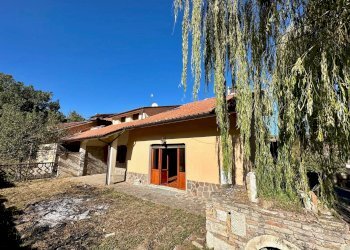 Foto 1 - Casa semi indipendente Via della Rimembranza
 
3, Tione degli Abruzzi - foto 1