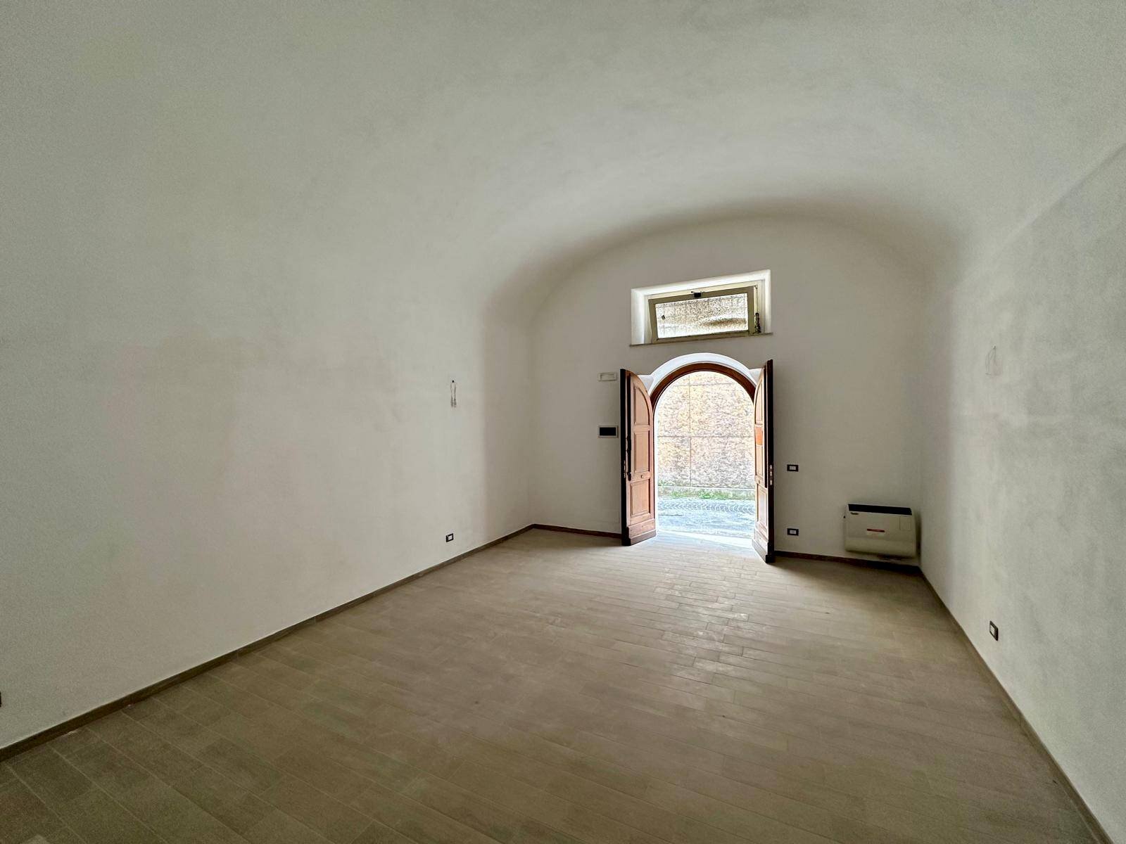 Foto 3 - Locale Commerciale Via Roma
 
snc, L'Aquila - foto 3