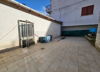 Foto 2 - Casa indipendente Via delle Aie
 
31, L'Aquila - foto 2