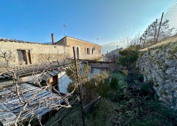 Foto 1 - Casa indipendente Via Roma
 
22, Capestrano - foto 1