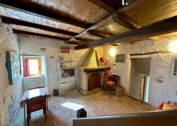 Foto 2 - Independent house Via Fonte San Salvatore
 
snc, L'Aquila - photo 2