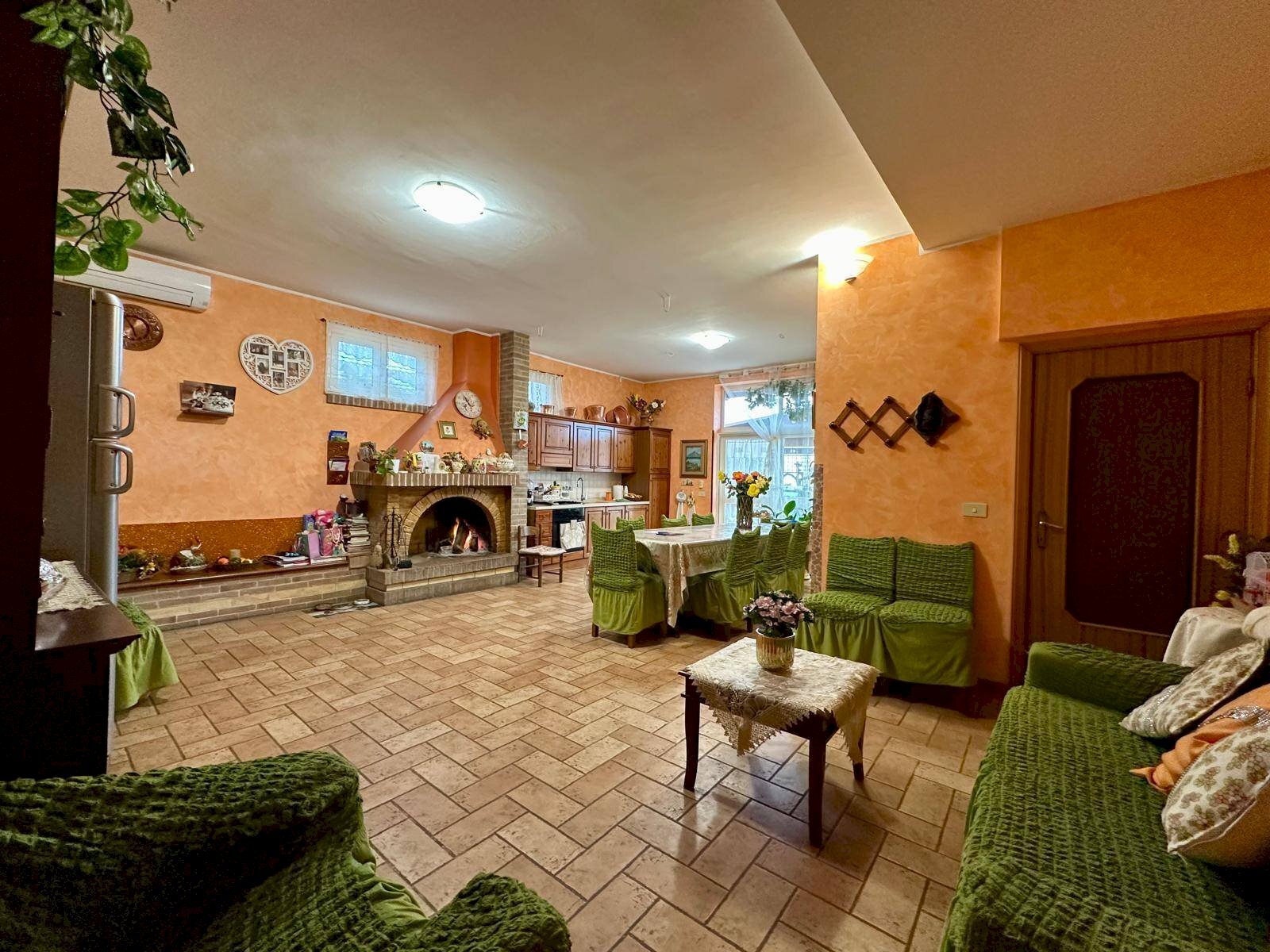 Foto 2 - Villa Via Colle Razzi
20, Città Sant'Angelo - photo 2