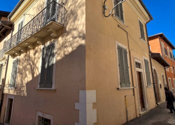 Foto 1 - Commercial Premises Via Accursio
12, L'Aquila - photo 1