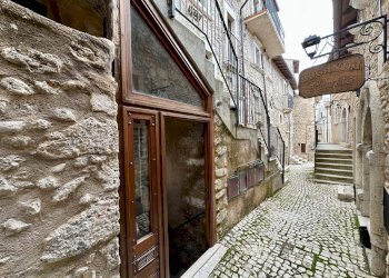 Foto 1 - Independent house Rione Ricetto
 
28, Castel del Monte - photo 1