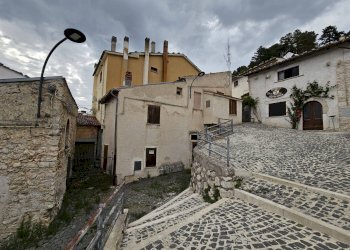 Foto 1 - Independent house Via Sant'Angelo
 
snc, Castel del Monte - photo 1