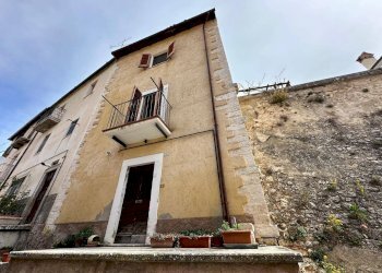 Foto 1 - Casa indipendente Via Vittorio
 
snc, Carapelle Calvisio - foto 1