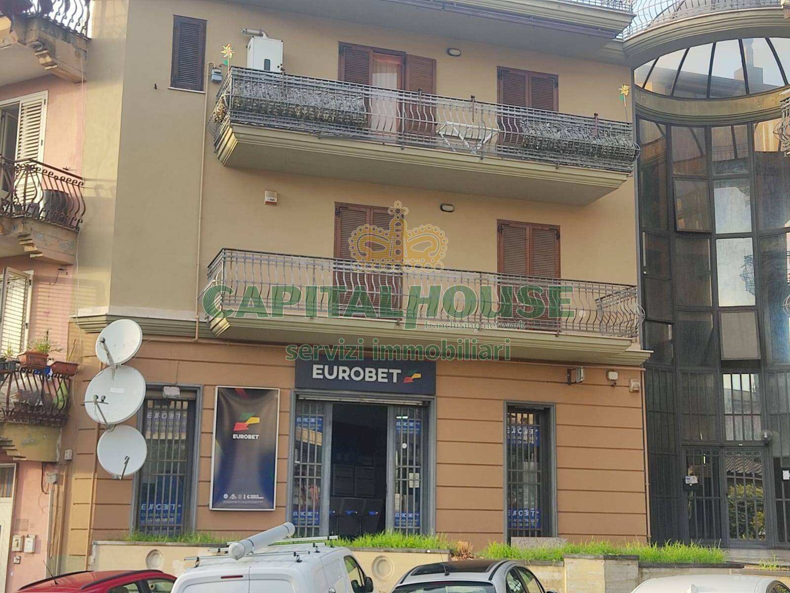 Foto 3 - Locale Commerciale via nazionale delle puglie, Sirignano - foto 3