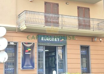 Foto 2 - Locale Commerciale via nazionale delle puglie, Sirignano - foto 2