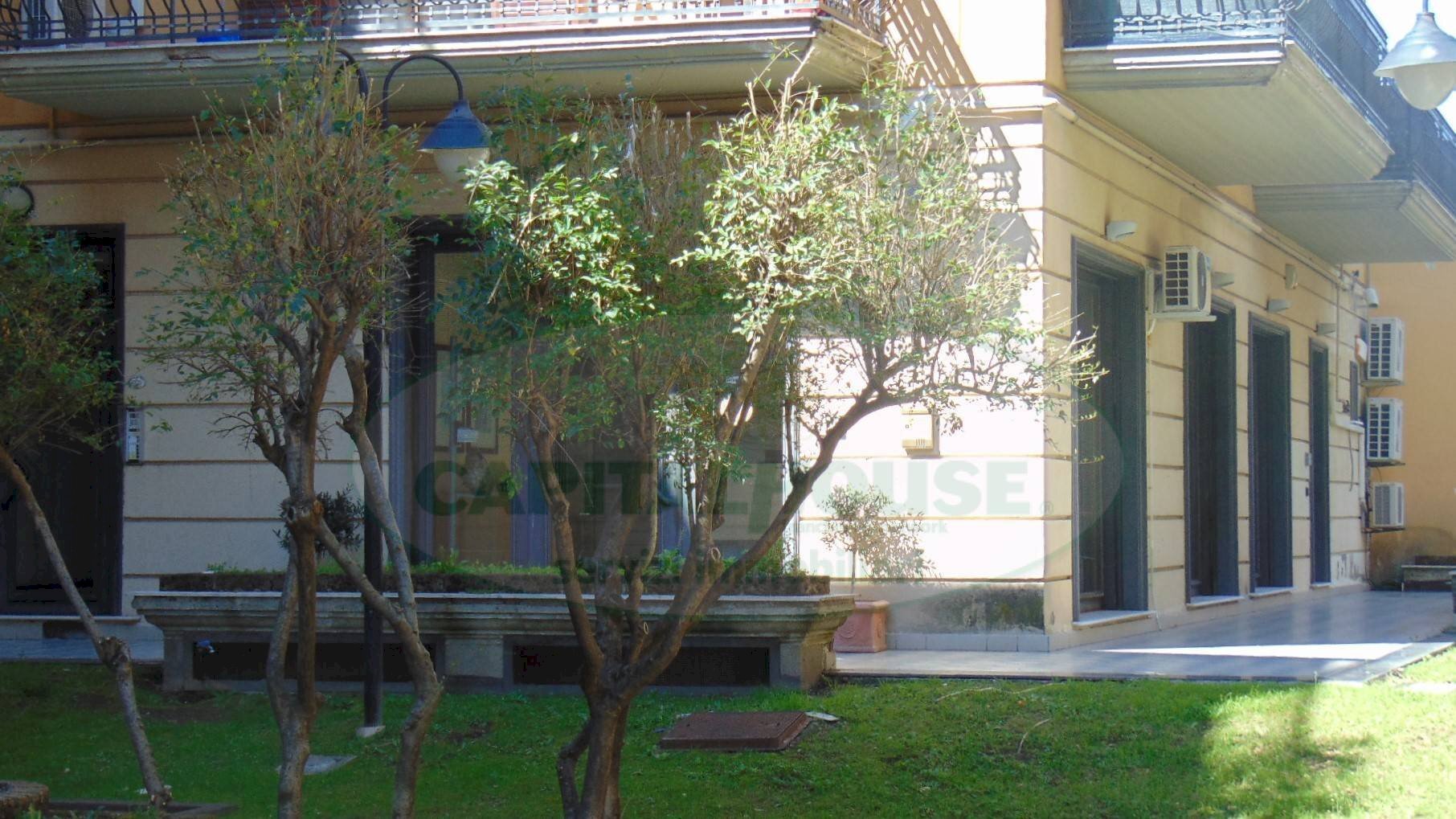 Foto 3 - Locale Commerciale via nazionale delle puglie, Sirignano - foto 3