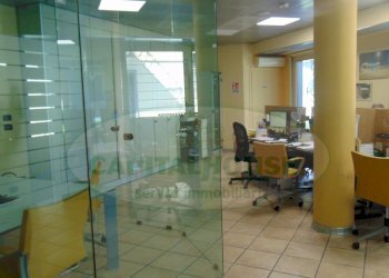 Foto 4 - Locale Commerciale via nazionale delle puglie, Sirignano - foto 4