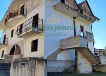 Foto 1 - Villa quadrelle, Quadrelle - foto 1