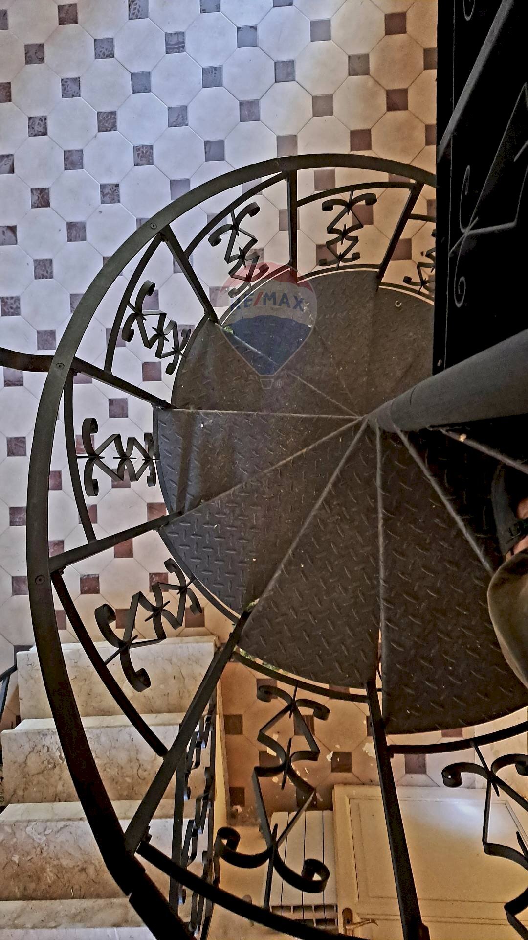 scala ferro battuto - Apartment Via Cirillo
 
8/10, Polizzi Generosa - photo 1