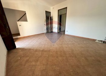 Stanza vuota - Semi-detached house Via Umberto Maddalena
68, Palermo - photo 4
