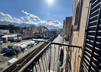 Balcone - Semi-detached house Via Umberto Maddalena
68, Palermo - photo 10