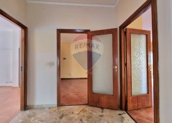 Hall / corridoio - Apartment Largo Val Di Mazara
 
2, Palermo - photo 9