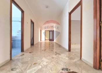 Hall / corridoio - Apartment Largo Val Di Mazara
 
2, Palermo - photo 33