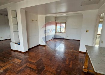 Salone - Appartamento Via Emilia
 
11, Palermo - foto 11