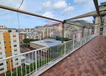 Terrazza - Appartamento Via Emilia
 
11, Palermo - foto 21