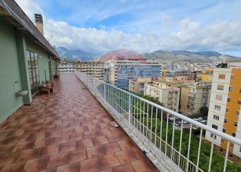 Balcone - Appartamento Via Emilia
 
11, Palermo - foto 24