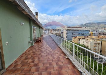 Terrazza - Appartamento Via Emilia
 
11, Palermo - foto 25