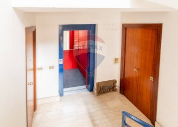 Hall / corridoio - Apartment VIA ALTOFONTE
 
190, Monreale - photo 6