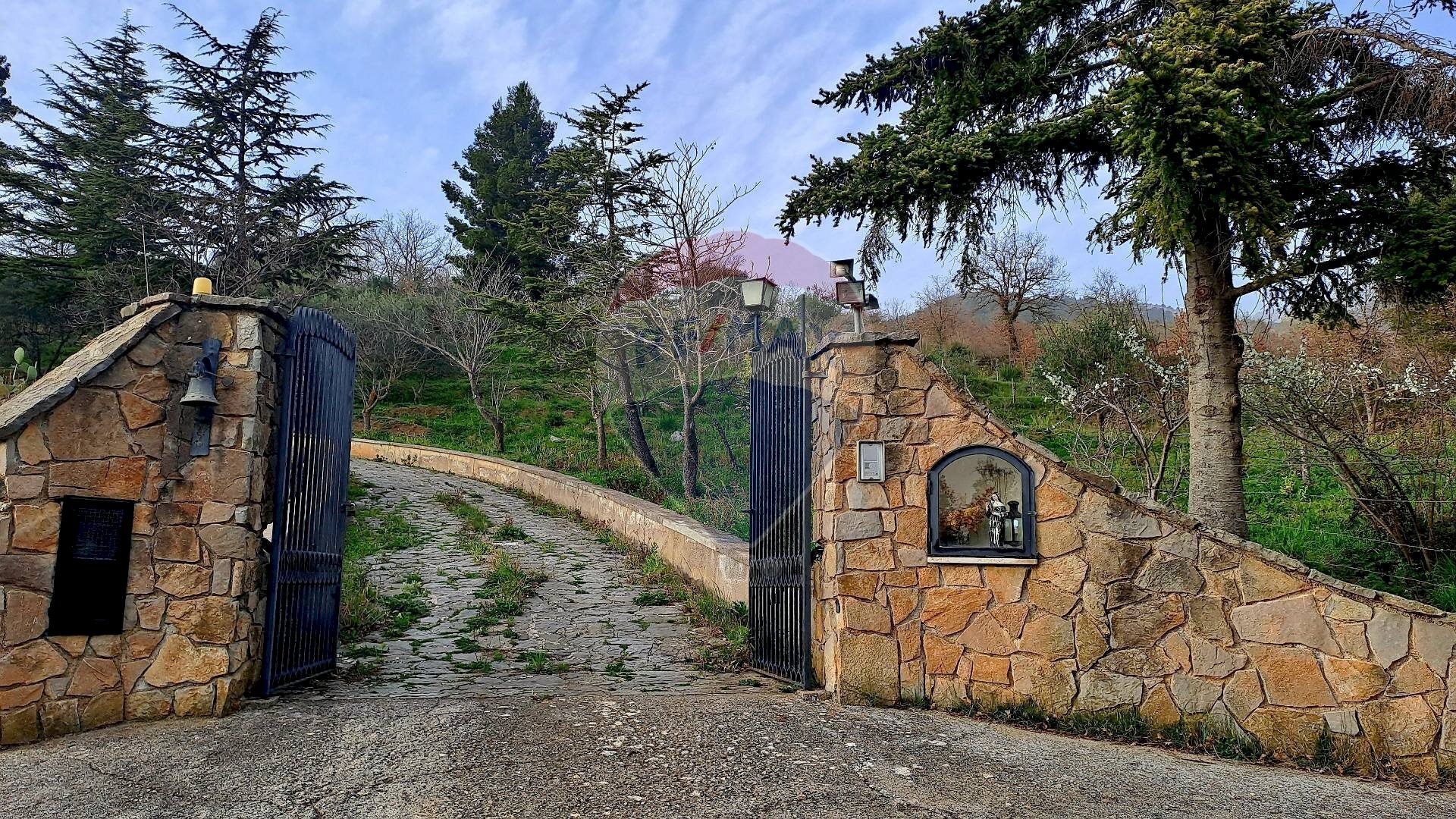 Ingresso - Villa C/DA CHIARETTA, Polizzi Generosa - foto 2