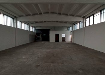 Foto 4 - Capannone Via Gramsci
 
27, Opera - foto 1