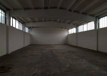 Foto 5 - Capannone Via Gramsci
 
27, Opera - foto 2