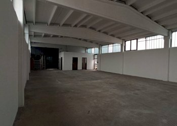 Foto 7 - Capannone Via Gramsci
 
27, Opera - foto 4