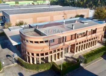 Edificio all\'aperto - Office Via Ernesto Spallanzani
3, Reggio nell'Emilia - photo 5