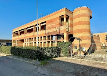 Edificio all\'aperto - Office Via Ernesto Spallanzani
3, Reggio nell'Emilia - photo 6