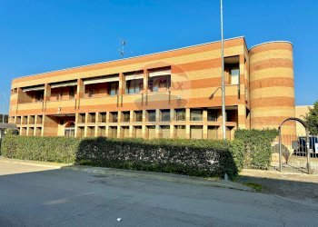 Edificio all\'aperto - Office Via Ernesto Spallanzani
3, Reggio nell'Emilia - photo 7