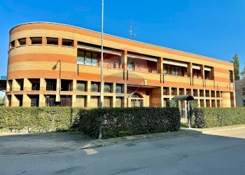 Edificio all\'aperto - Office Via Ernesto Spallanzani
3, Reggio nell'Emilia - photo 8