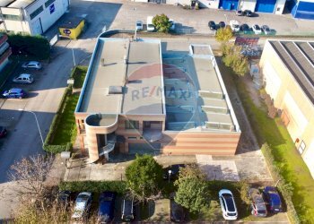 Edificio all\'aperto - Office Via Ernesto Spallanzani
3, Reggio nell'Emilia - photo 35
