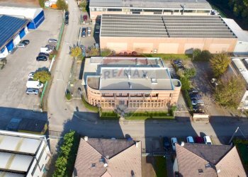 Edificio all\'aperto - Office Via Ernesto Spallanzani
3, Reggio nell'Emilia - photo 47