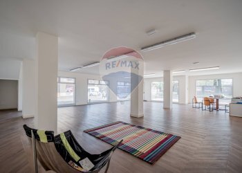 Stanza vuota - Stabile - Palazzo Via Cavour
 
80, Cavezzo - foto 10