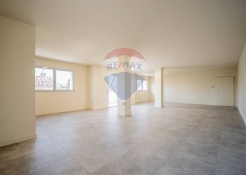 Stanza vuota - Stabile - Palazzo Via Cavour
 
80, Cavezzo - foto 15