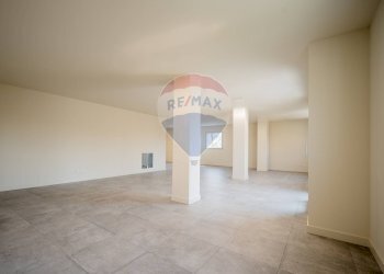 Stanza vuota - Stabile - Palazzo Via Cavour
 
80, Cavezzo - foto 16