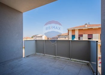 Terrazza - Stabile - Palazzo Via Cavour
 
80, Cavezzo - foto 20