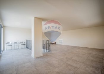 Stanza vuota - Stabile - Palazzo Via Cavour
 
80, Cavezzo - foto 23