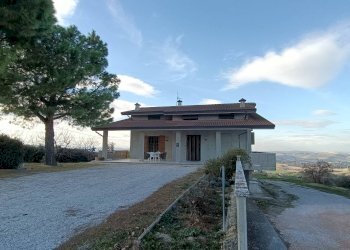 Foto 1 - Independent house Contrada Lago-Cancello, Monterubbiano - photo 1
