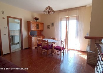 Foto 1 - Trilocale Via Carducci, Castelraimondo - foto 1