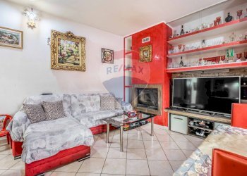 Soggiorno - Casa semi indipendente Via Balzarine
 
36, Fagnano Olona - foto 2