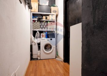 Lavanderia - Bilocale Via Matteotti
 
18, Cassano Magnago - foto 15