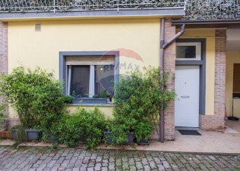 Casa all\'aperto - Bilocale Via Matteotti
 
18, Cassano Magnago - foto 20