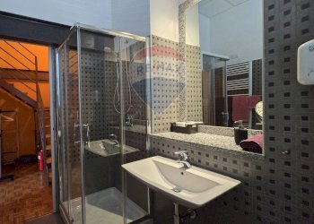 Bagno - Two-room apartment Via Roma
 
3, Caronno Pertusella - photo 10
